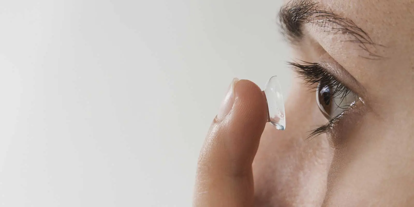 Pink Eye vs Stye: Causes, Differences, and Treatment Options 11 Contact Lens Care
